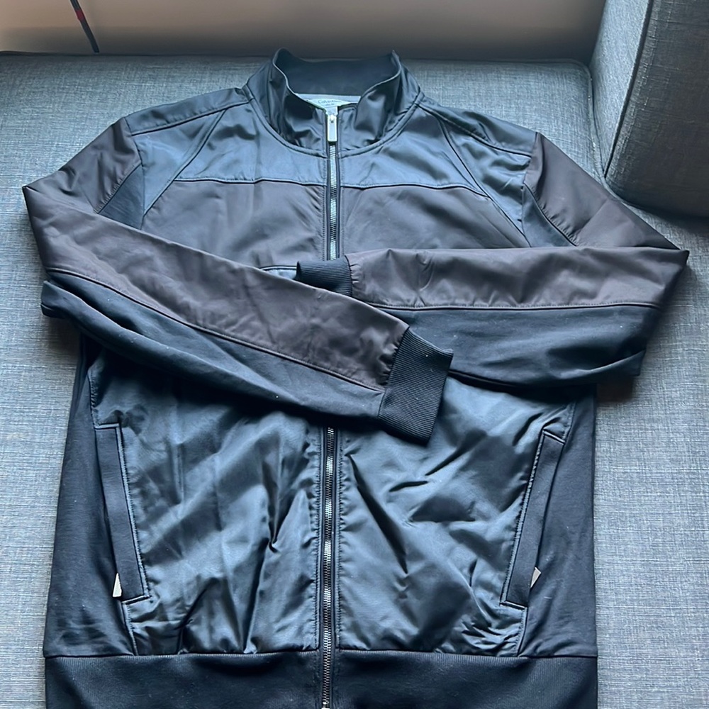 Mens CK slim fits like a medium/large